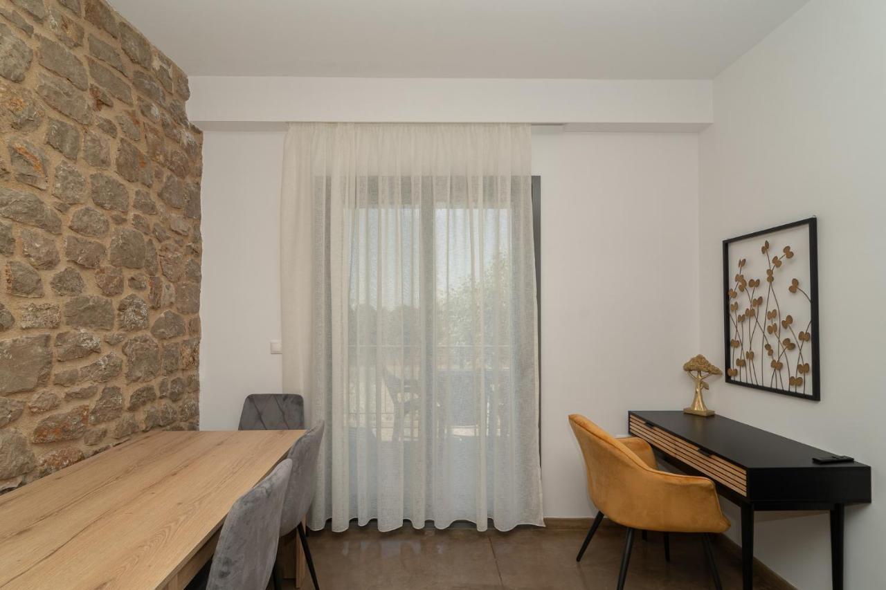 Lithos Suites Finikounda Exteriér fotografie