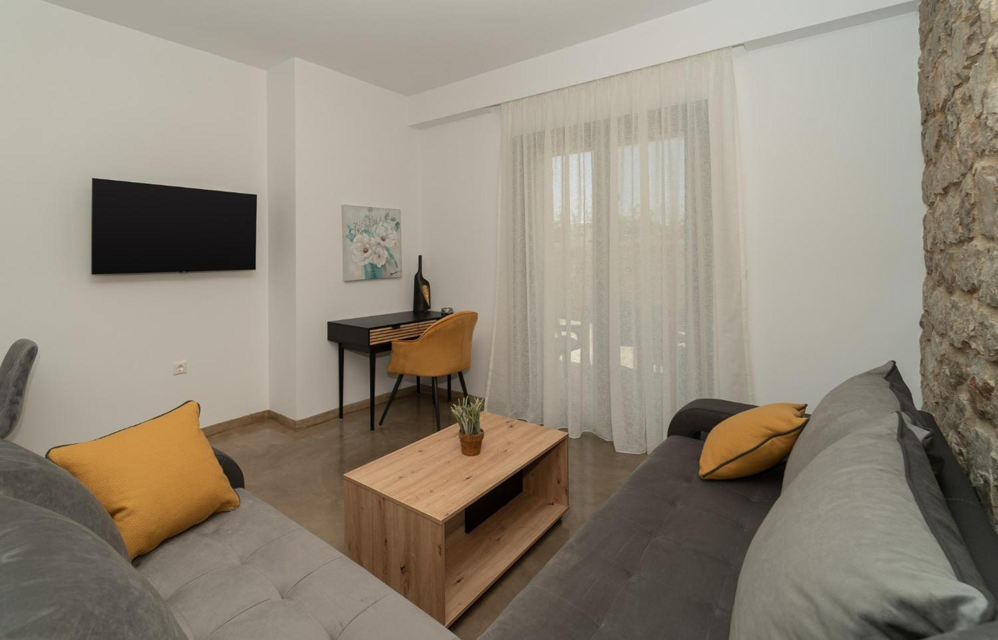 Lithos Suites Finikounda Exteriér fotografie