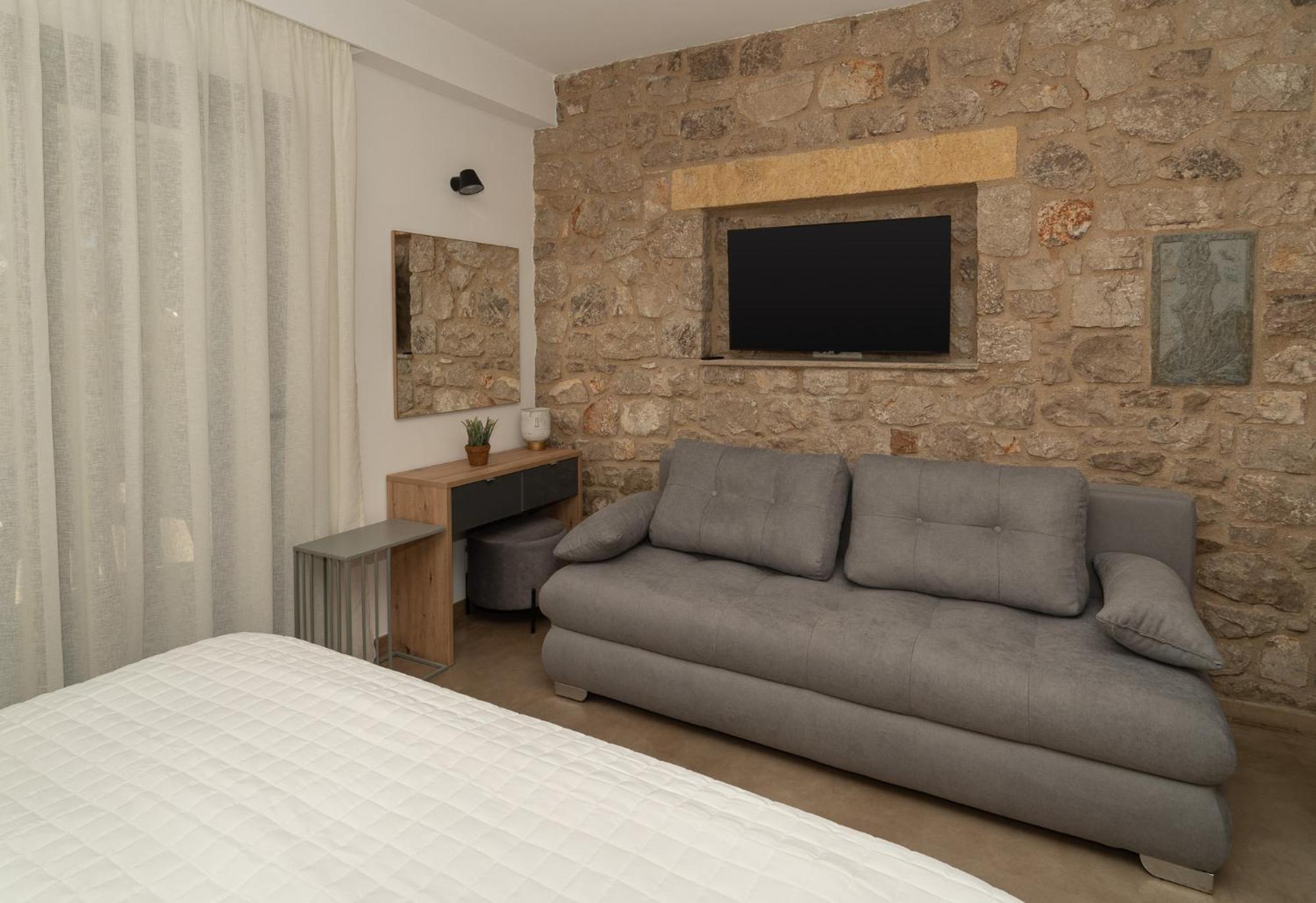 Lithos Suites Finikounda Exteriér fotografie